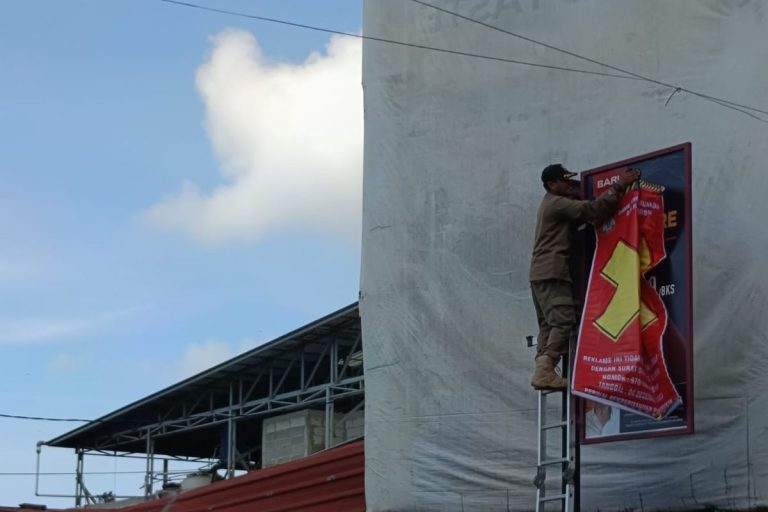 Balikpapan Gerak Cepat, Sapu Bersih Baliho Semrawut Usai Sentilan Presiden Prabowo